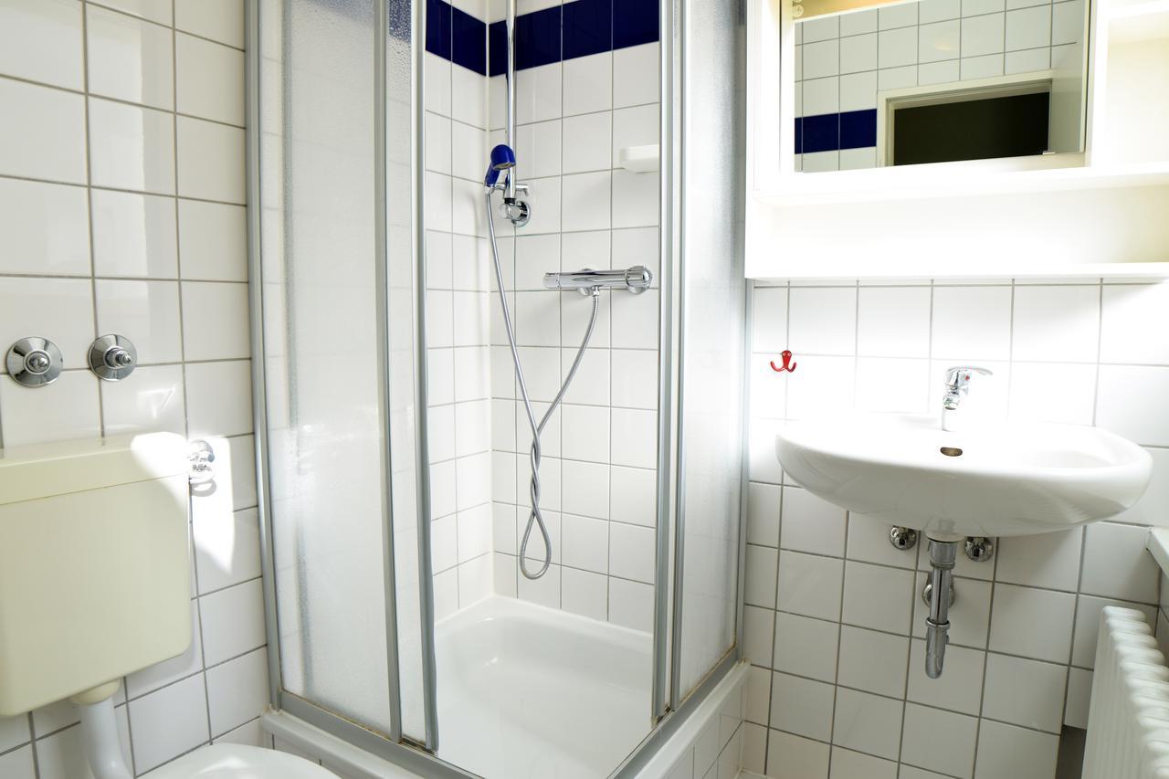 Family Room with Bathroom,666550017:JPEG